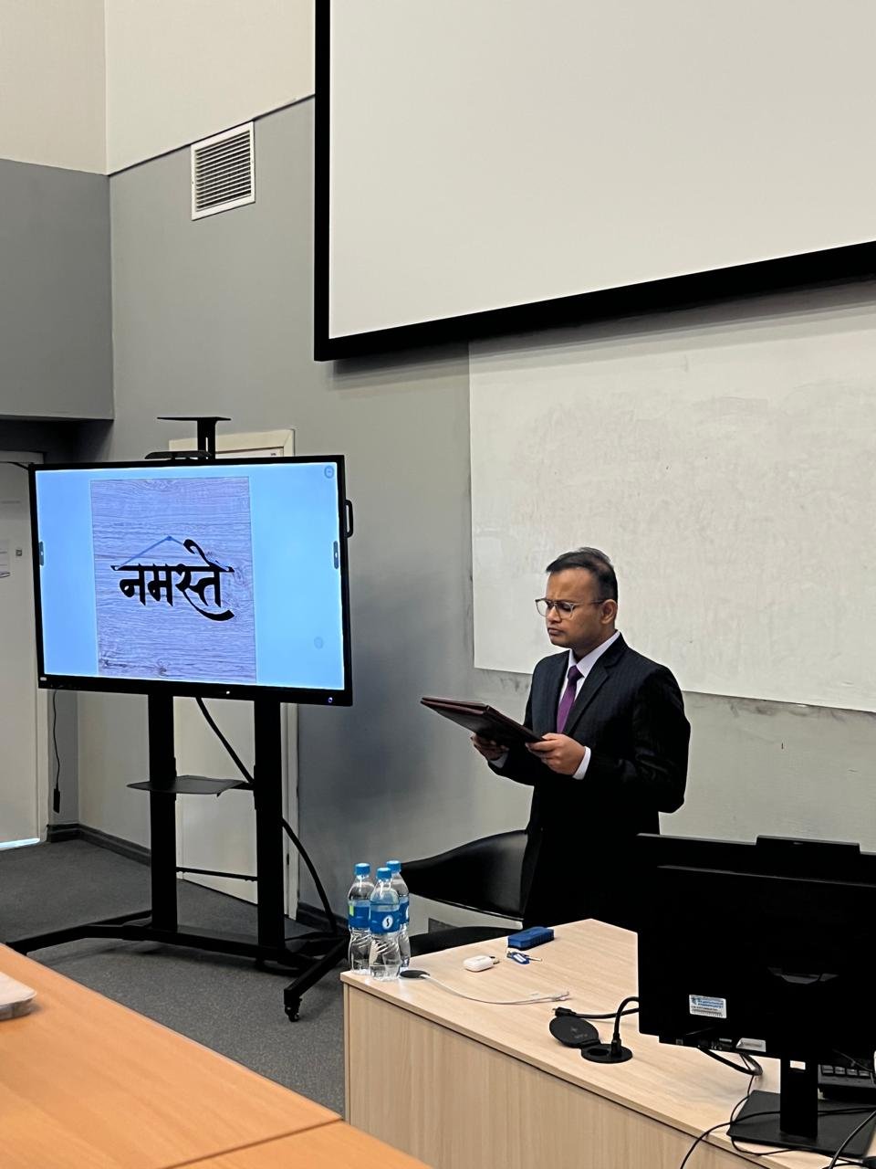 Special Hindi Language Learning module for Russian students at Far Eastern Federal University, Vladivostok