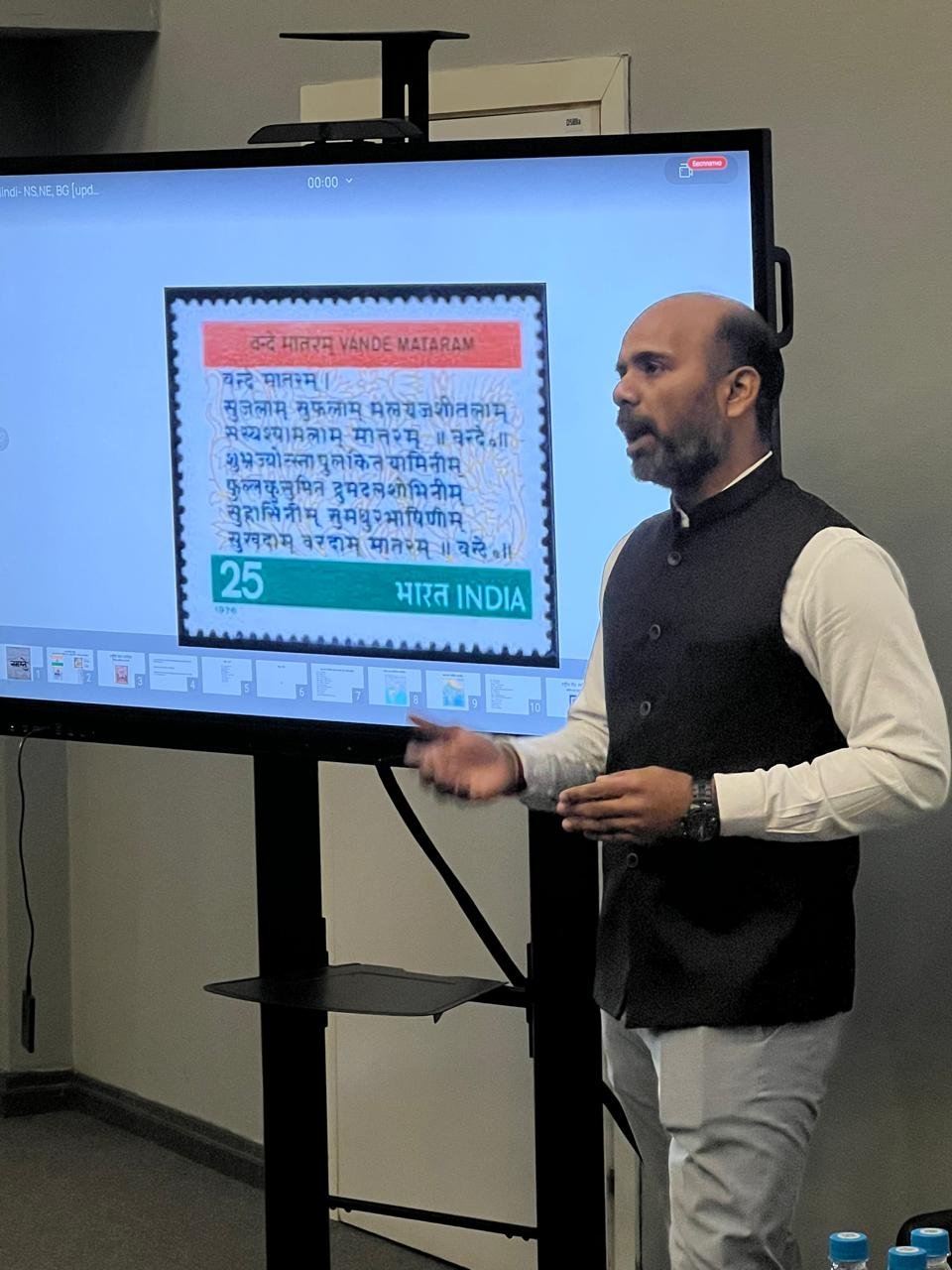 Special Hindi Language Learning module for Russian students at Far Eastern Federal University, Vladivostok