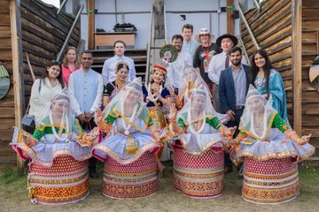 In Yakutsk, the Indian Manipuri classical dance performance by Guru Khumanthem Narmada Devi and her team from the Narmada Cultural Organization performed during the national holiday of the Republic of Sakha (Yakutia), Ysyakh. The performance followed with a master class for all interested guests.