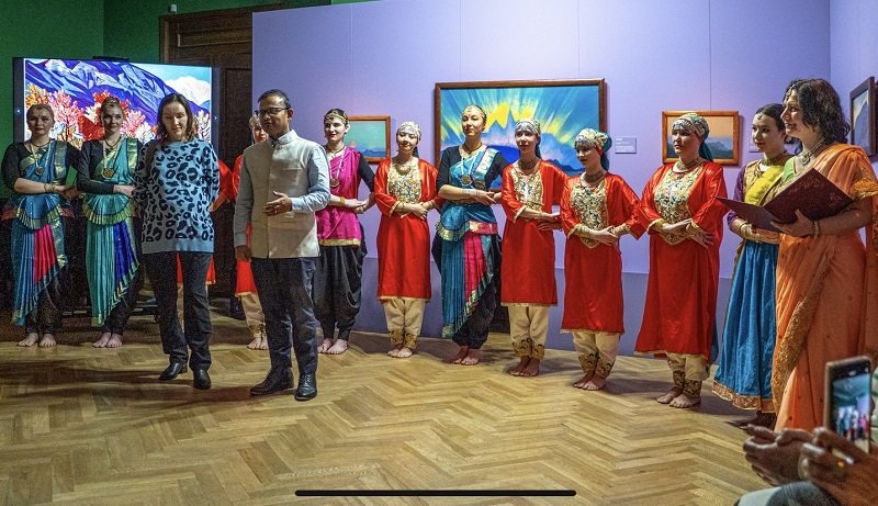 The Consulate General of India, Vladivostok, in association with Dosti group, presents “Journey to India with Nicholas Roerich” at Primorye State Art Gallery, Vladivostok