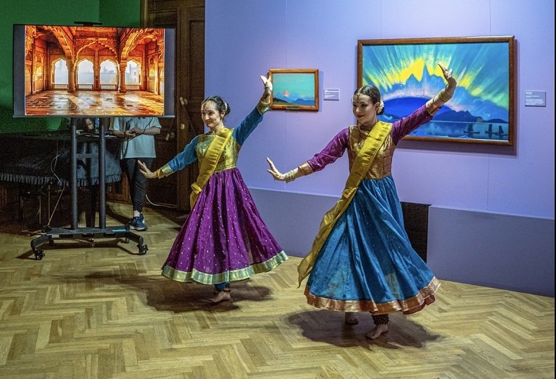 The Consulate General of India, Vladivostok, in association with Dosti group, presents “Journey to India with Nicholas Roerich” at Primorye State Art Gallery, Vladivostok