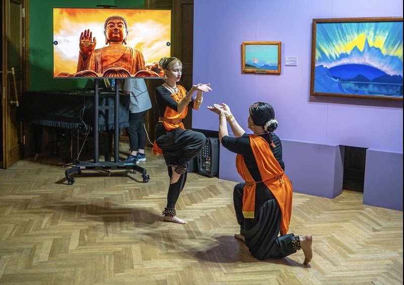 The Consulate General of India, Vladivostok, in association with Dosti group, presents “Journey to India with Nicholas Roerich” at Primorye State Art Gallery, Vladivostok