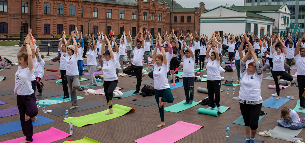VIII International Day of Yoga Celebrations at Naberezhnaya Tsesarevicha in Vladivostok 