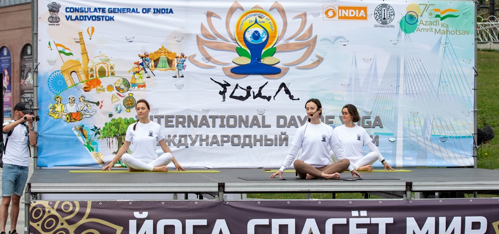 VIII International Day of Yoga Celebrations at Naberezhnaya Tsesarevicha in Vladivostok