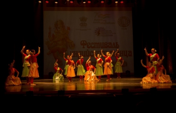 Indian Dance “Aruna” (Nakhodka city) festival of Indian Dance “The Roads of India”